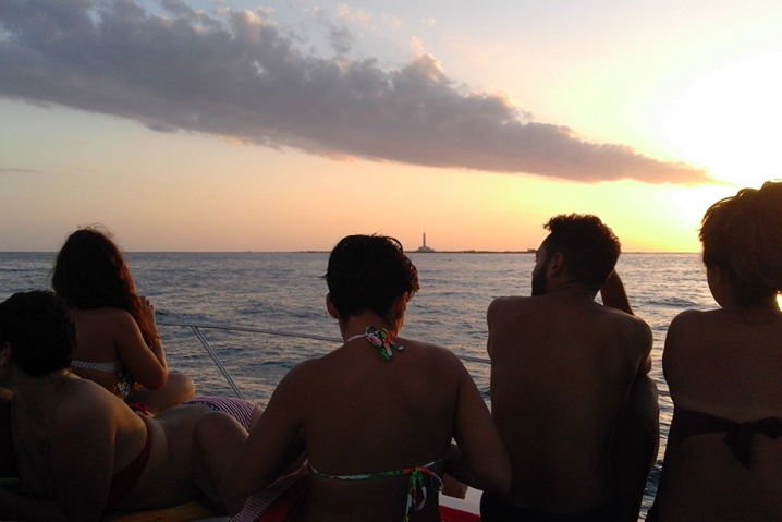 Tramonto sullo Yacht